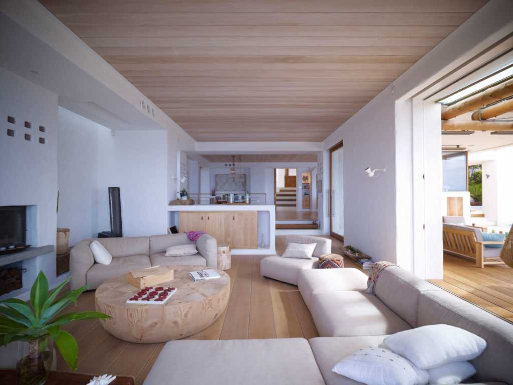 Деревянный потолок в доме: выбор качественной обшивки и технология обустройства – советы по ремонту