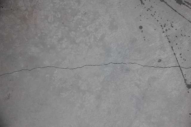 Почему крошится цементная стяжка, что делать? как укрепить бетонную стяжку которая крошится что делать если сыплется цемент на полу