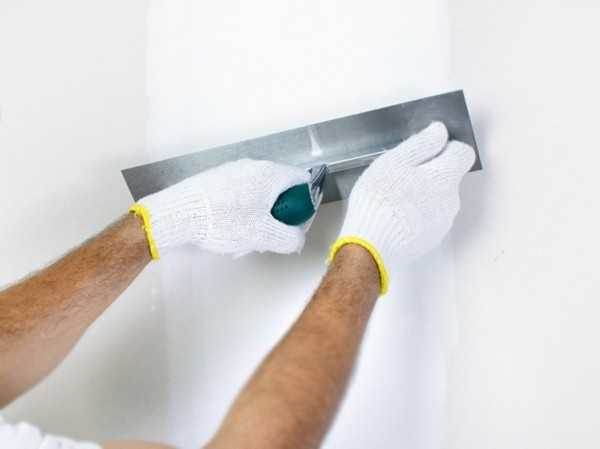 Как правильно шпаклевать потолок под покраску