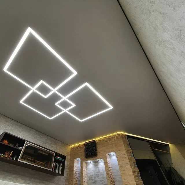 Световые линии на натяжном потолке: как делают потолки с парящими светящимися полосами > свет и светильники
