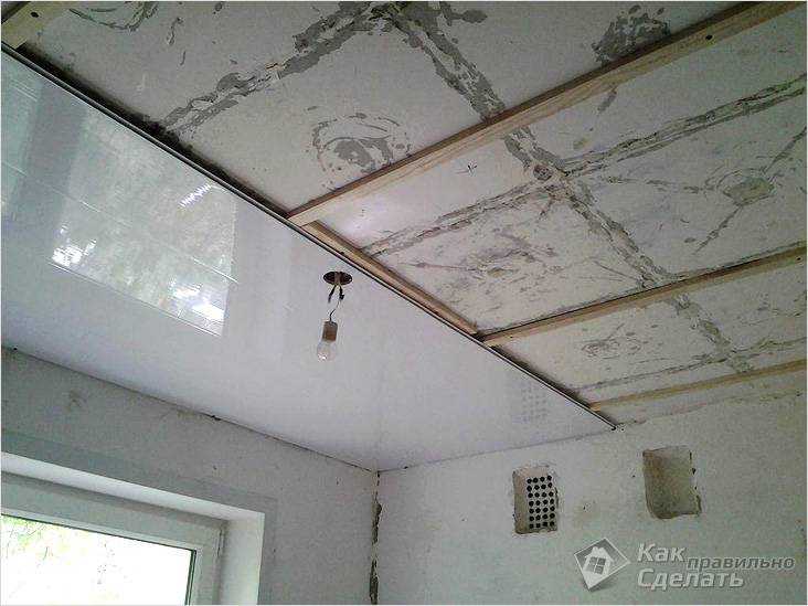Потолок на кухне из пластиковых панелей: дизайн потолка из пвх, отделка своими руками