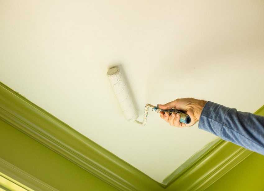 Как правильно перекрасить потолок, если неизвестно чем он был покрашен изначально.