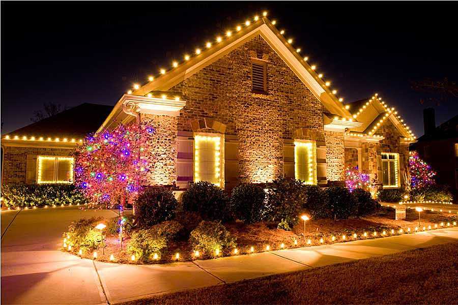 3 способа новогодней подсветки дома - подключение, крепеж, отличия и как сделать своими руками