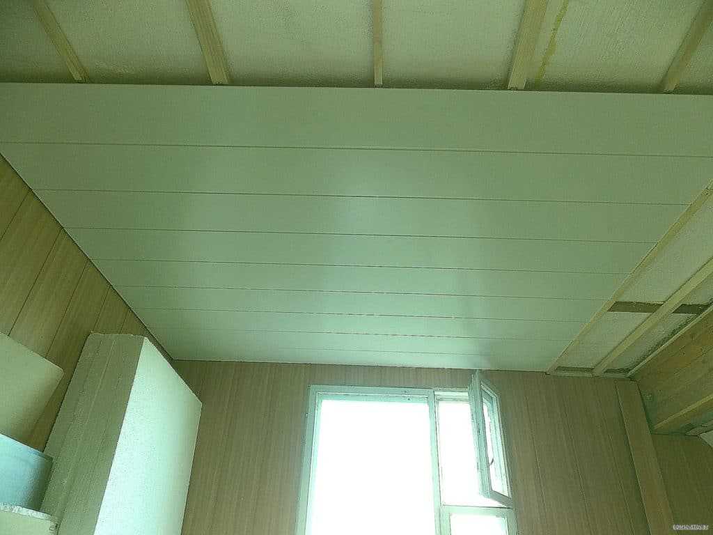 Чем отделать потолок: современные и качественные виды материалов, варианты отделки