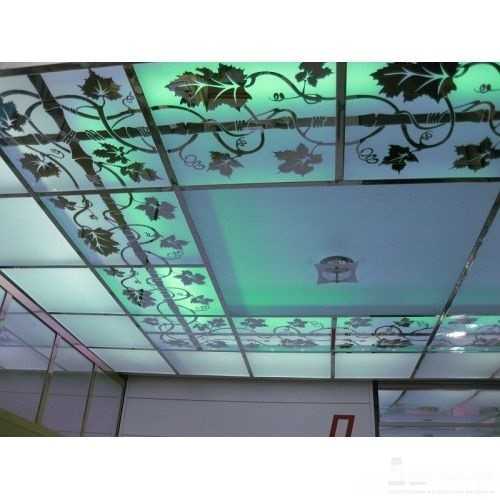 Потолок из стекла с подсветкой, преимущества матового акрилового стекла