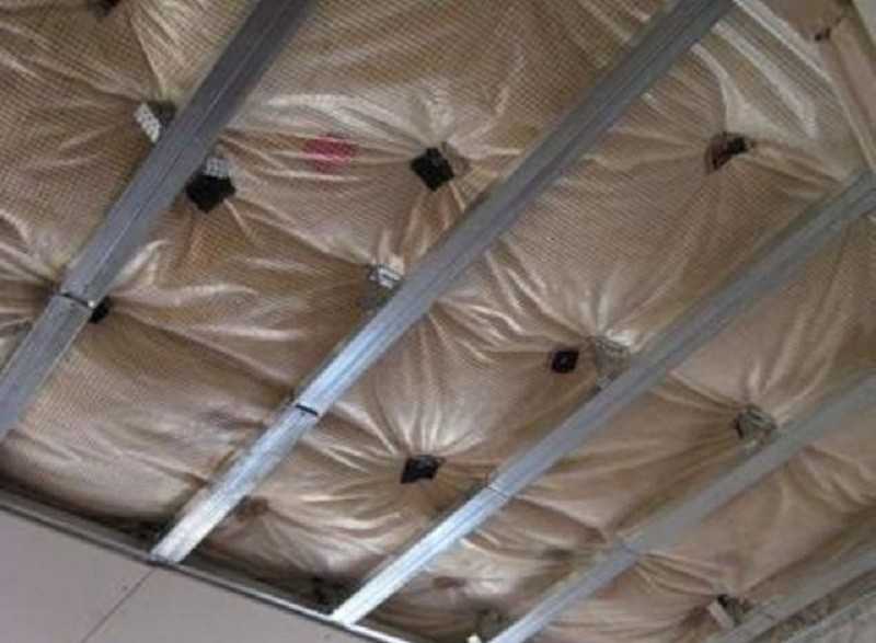 Как крепить утеплитель к потолку: как закрепить утеплитель на потолке .