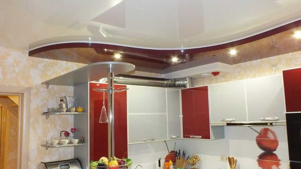 Можно ли делать натяжной потолок на кухне: разновидности покрытий, преимущества и недостатки виниловых полотен, уход