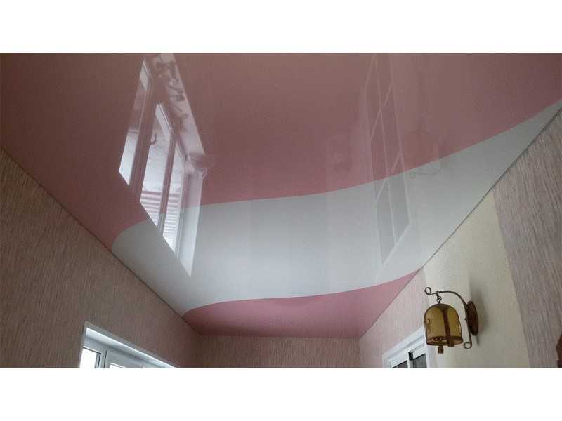 Натяжные потолки: спайка, криволинейная спайка двух цветов, потолки со спайкой, спаянные натяжные потолки в 2 цвета, полотна в два цвета