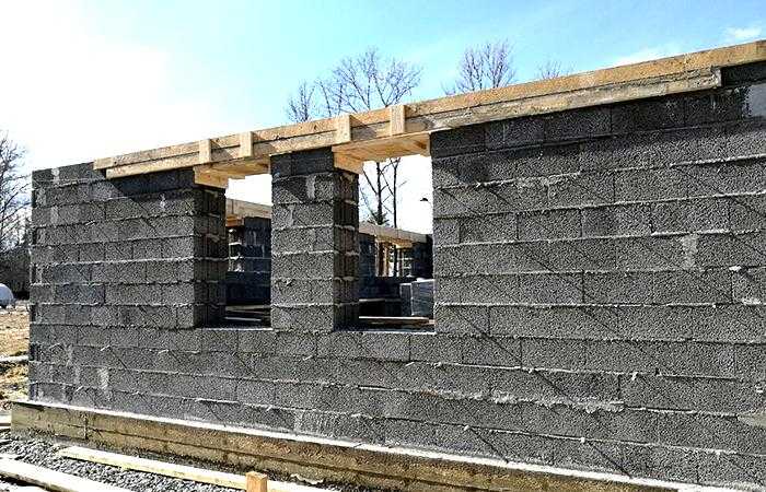 Дача из керамзитобетонных блоков: свойства материала, нюансы строительства