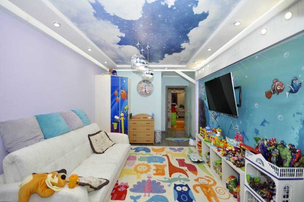 Потолок в детской комнате мальчика, подростка: из чего сделать - 36 фото