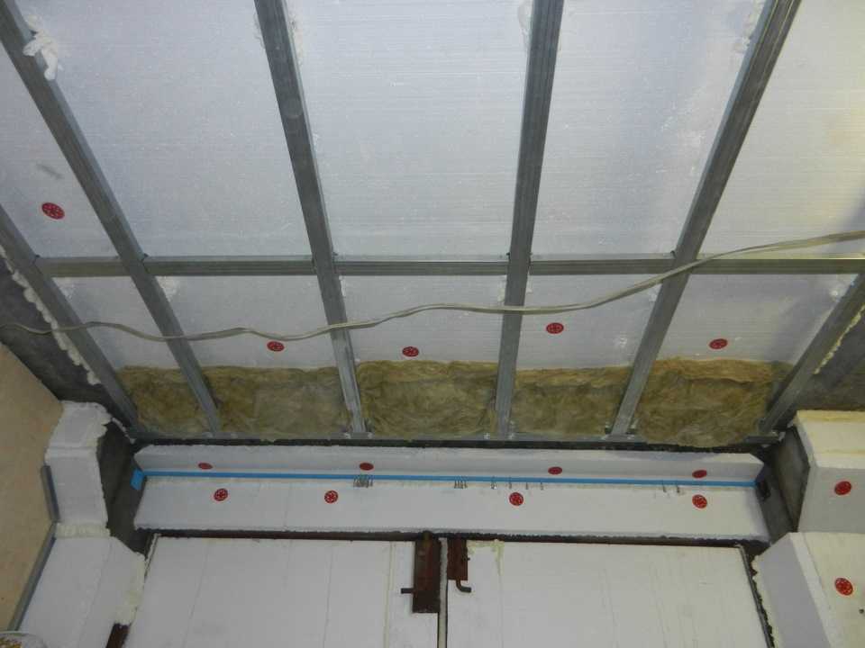 Можно ли утеплять потолок пенопластом и как это сделать?