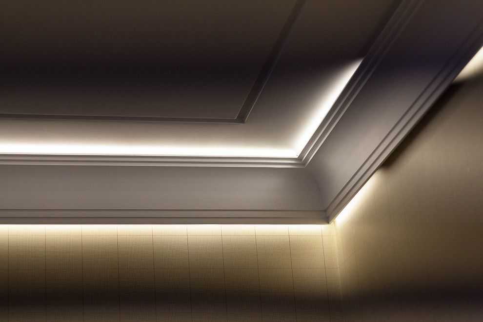 Как сделать ленточную светодиодную подсветку в потолке?