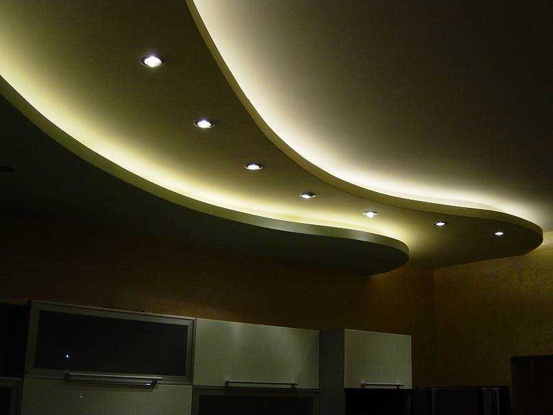 Потолок из гипсокартона  с подсветкой своими руками: все секреты и лучшие  идеи - 49 фото