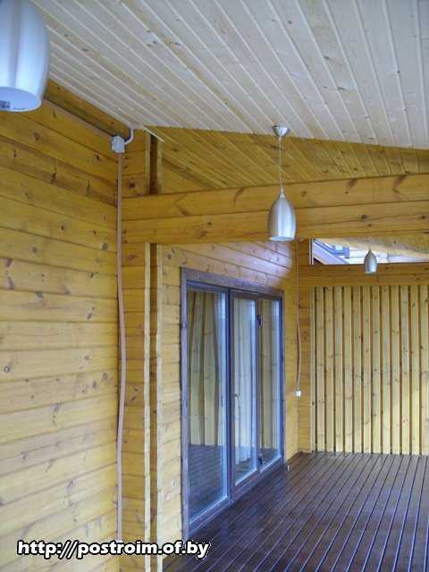 Чем отделать потолок в деревянном доме дешево и красиво