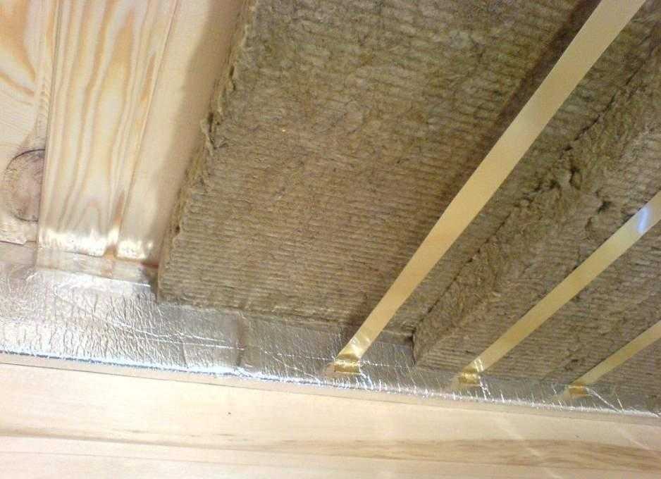 Пошаговая инструкция по утеплению потолка в бане
