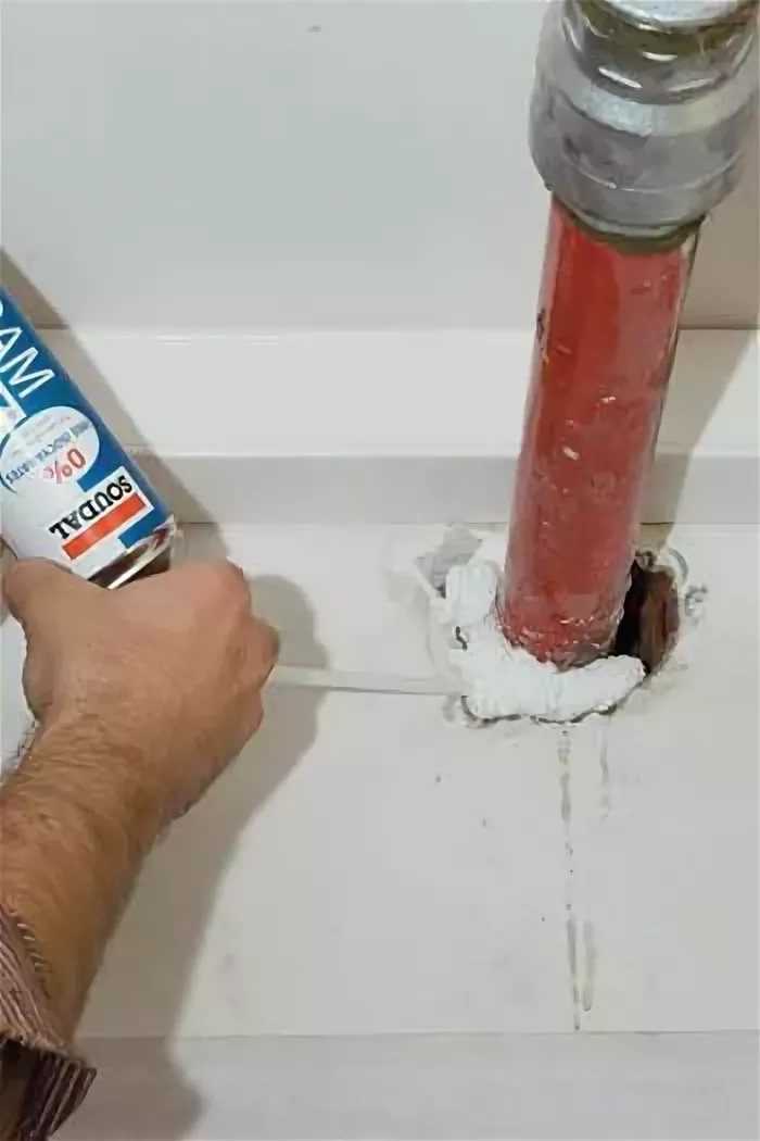 Как убрать дырку в натяжном потолке своими руками?