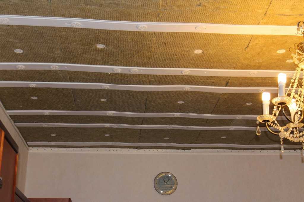 16 материалов для шумоизоляции потолка в квартире