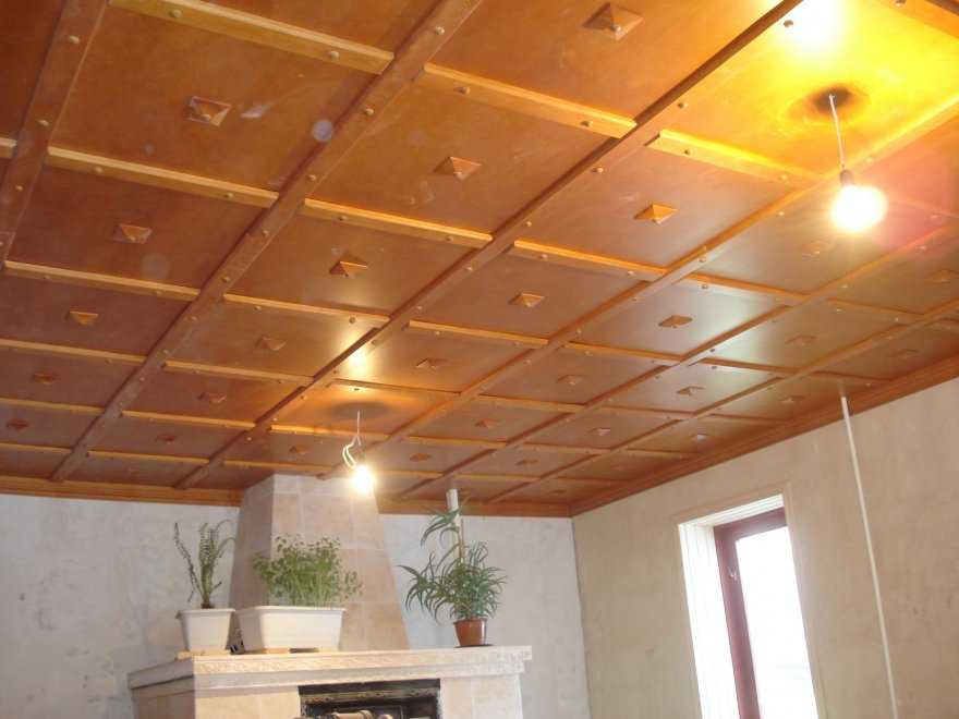 Как сделать потолок в деревянном доме — устройство потолка в доме из бруса своими руками, как сделать правильно потолок в брусовом доме, делаем замену потолка, монтаж конструкции