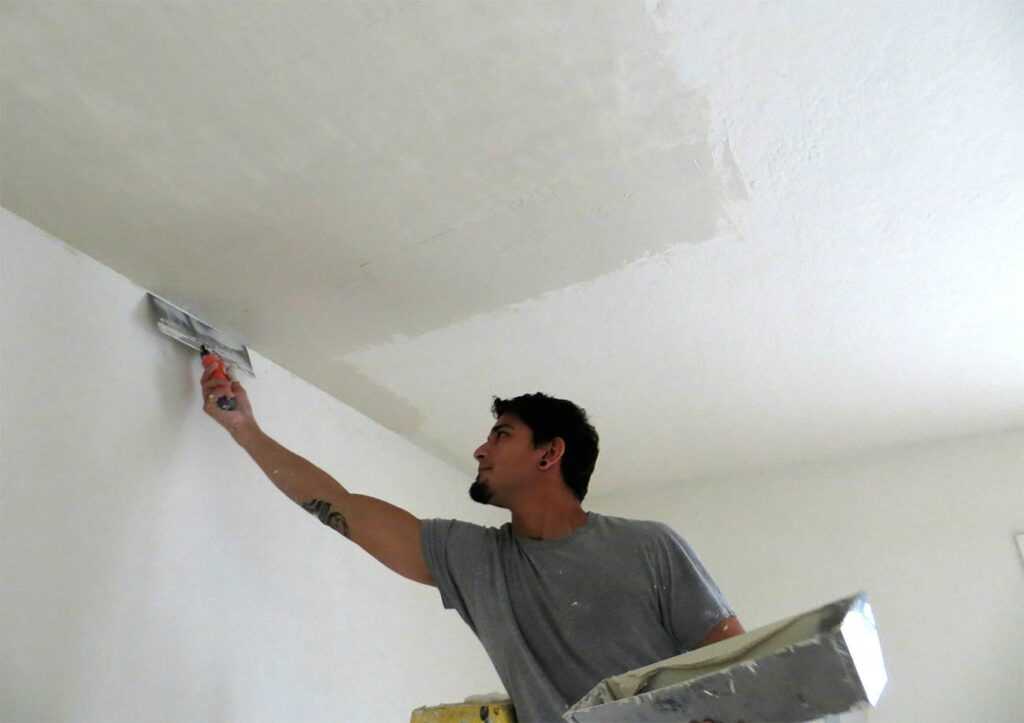 Отделка потолка гипсокартоном: облицовка своими руками, варианты отделки, как отделать потолки из гипсокартона, чем покрыть гипсокартон на потолке