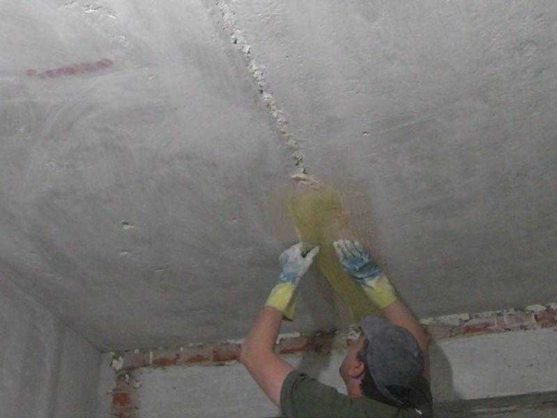 Как заделать швы на потолке - технология отделки рустов