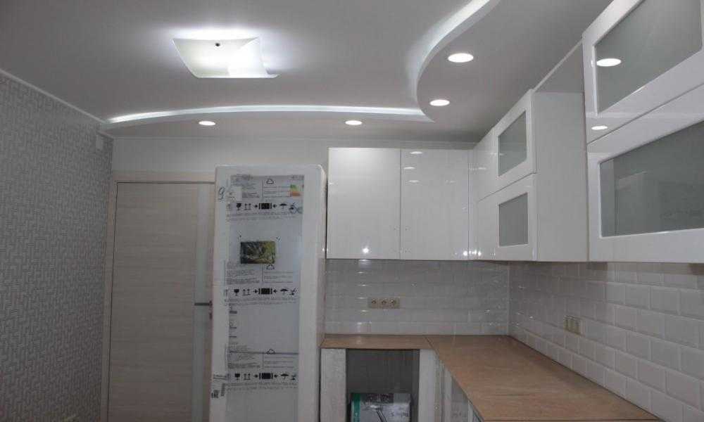 Потолок из гипсокартона своими руками на кухне двухуровневый с подсветкой и как сделать