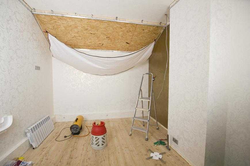 На каком этапе ремонта делают натяжные потолки: когда делать во время ремонта, в какой момент устанавливают, на какой стадии делать, как устанавливать, натягивать