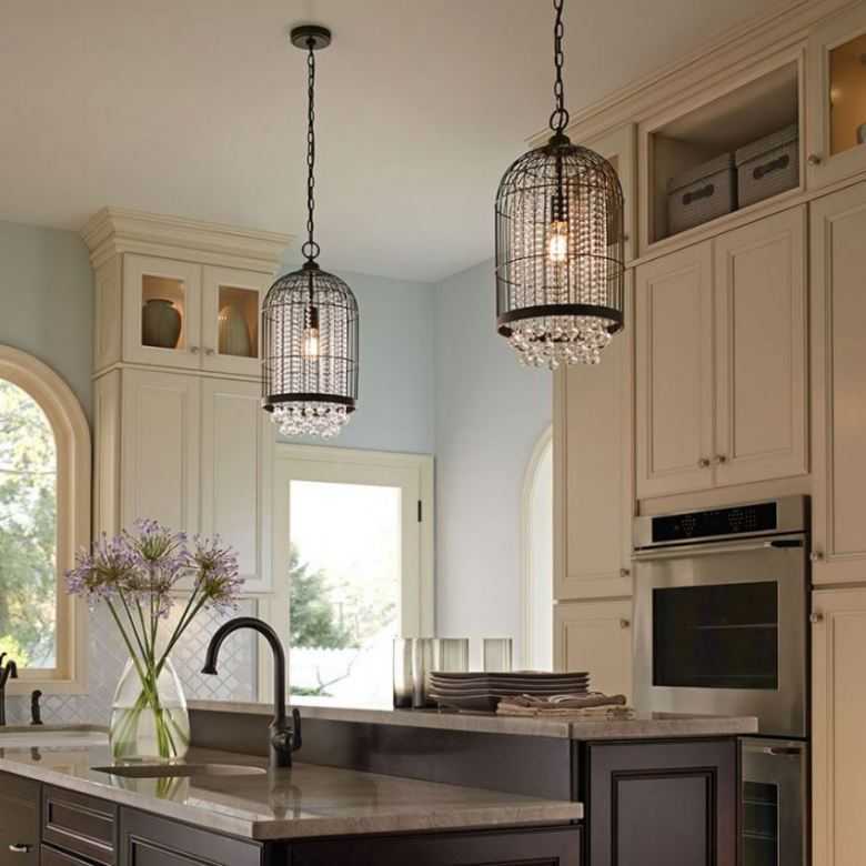 Люстра для кухни (40 фото): подвесные модели в стиле прованс в интерьере кухни. какую люстру выбрать для маленького помещения? выбор красивых люстр в классическом и других стилях