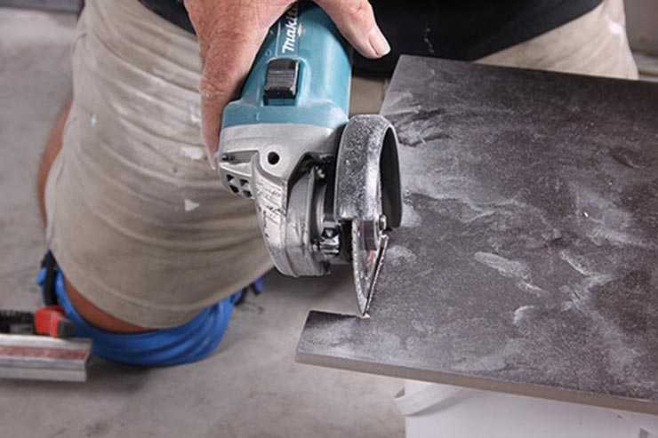 Чем резать керамическую плитку: резка плитки плиткорезом, болгаркой, стеклорезом, электролобзиком в домашних условиях