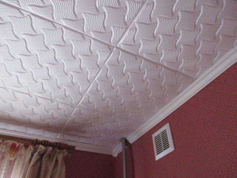 Плитка на потолок без швов и другие варианты