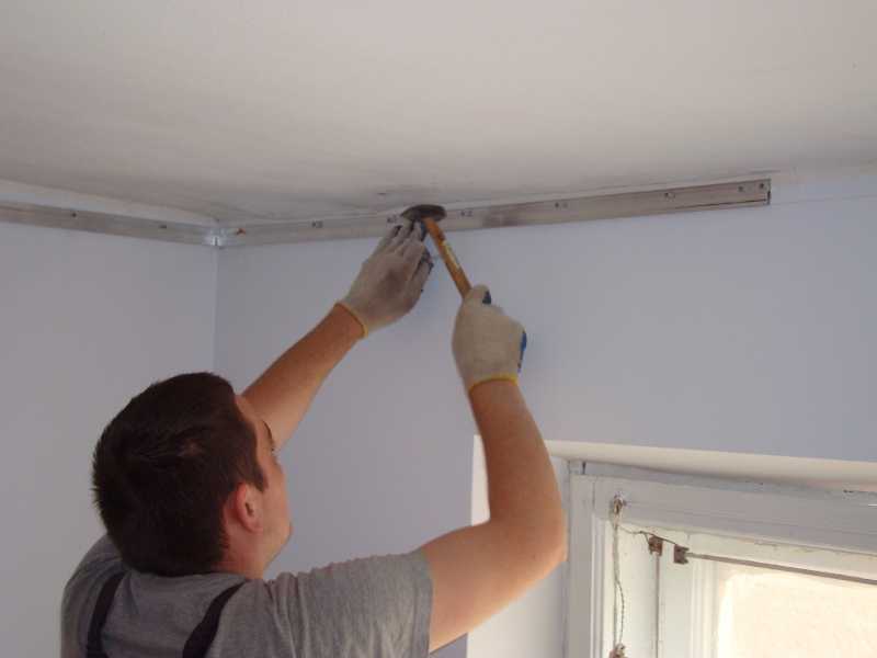 Как снять натяжной потолок, демонтаж своими руками, как демонтировать и самому снова его натянуть