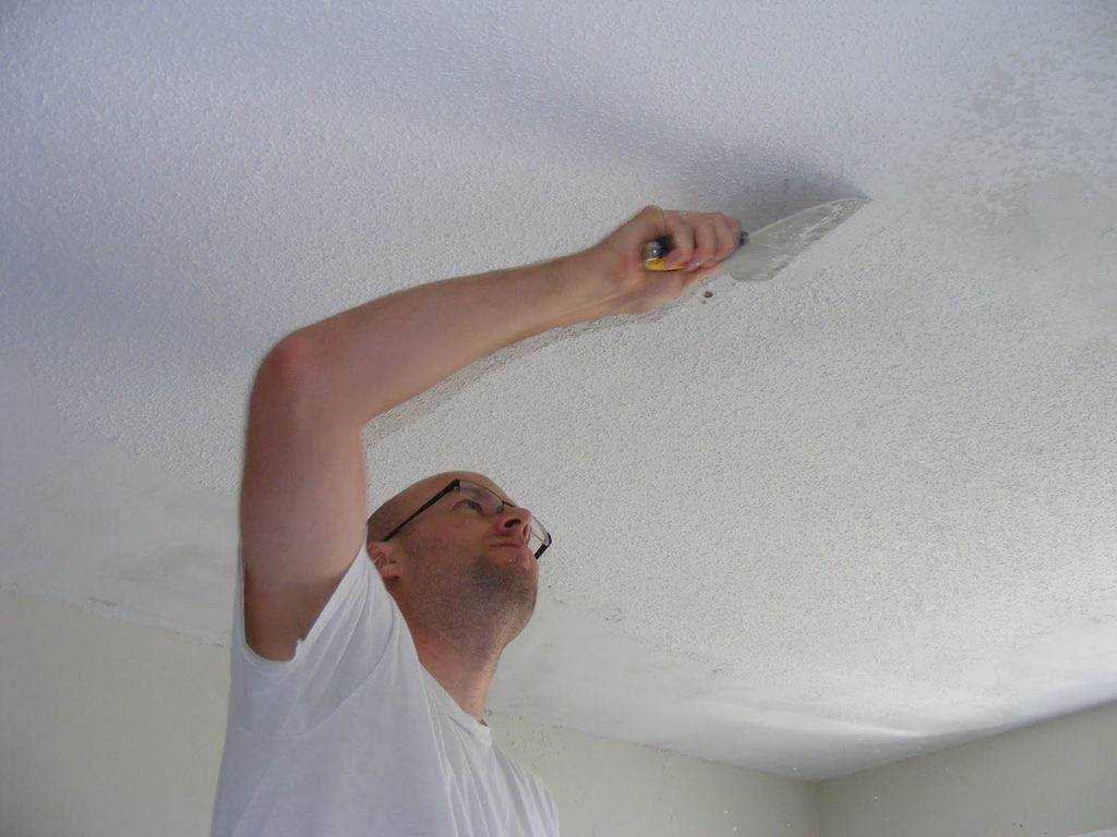 Как побелить потолок своими руками: подготовка поверхности, какой инструмент использовать, как правильно развести побелку, фотографии и видео