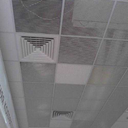 Решетки вентиляционные для потолка армстронг: монтаж, материал, формы