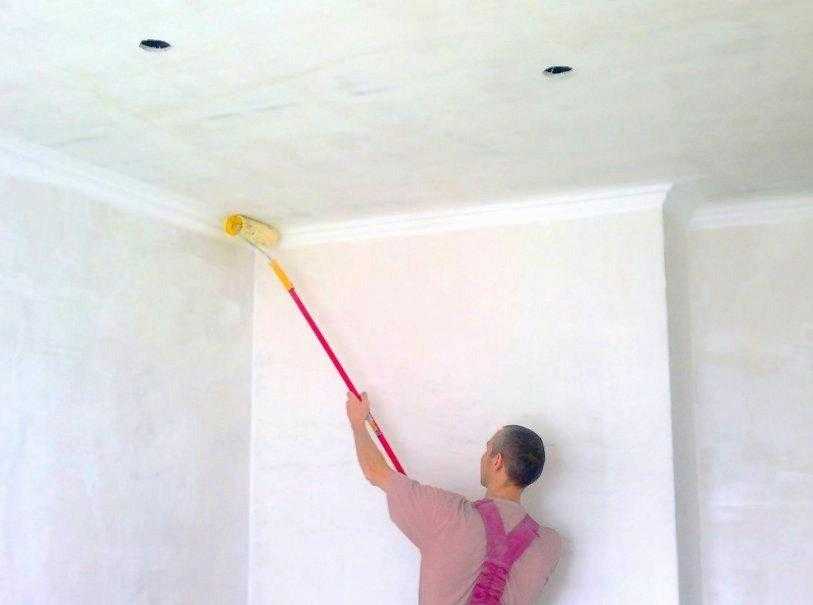 Как правильно белить потолок - способы подробные инструкции