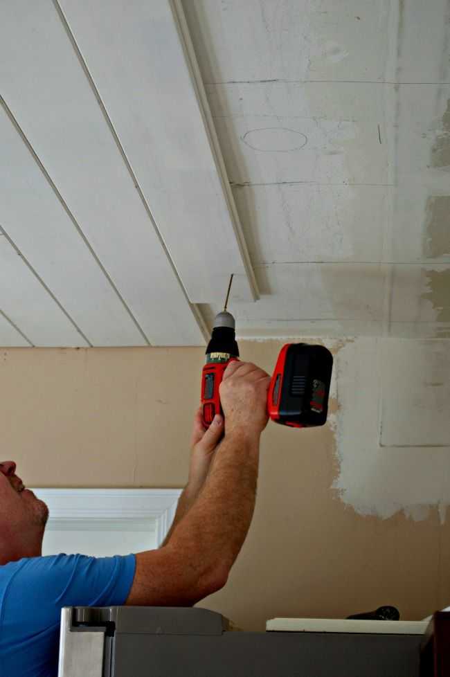 Этапы ремонта потолка: видео уроки своими руками
