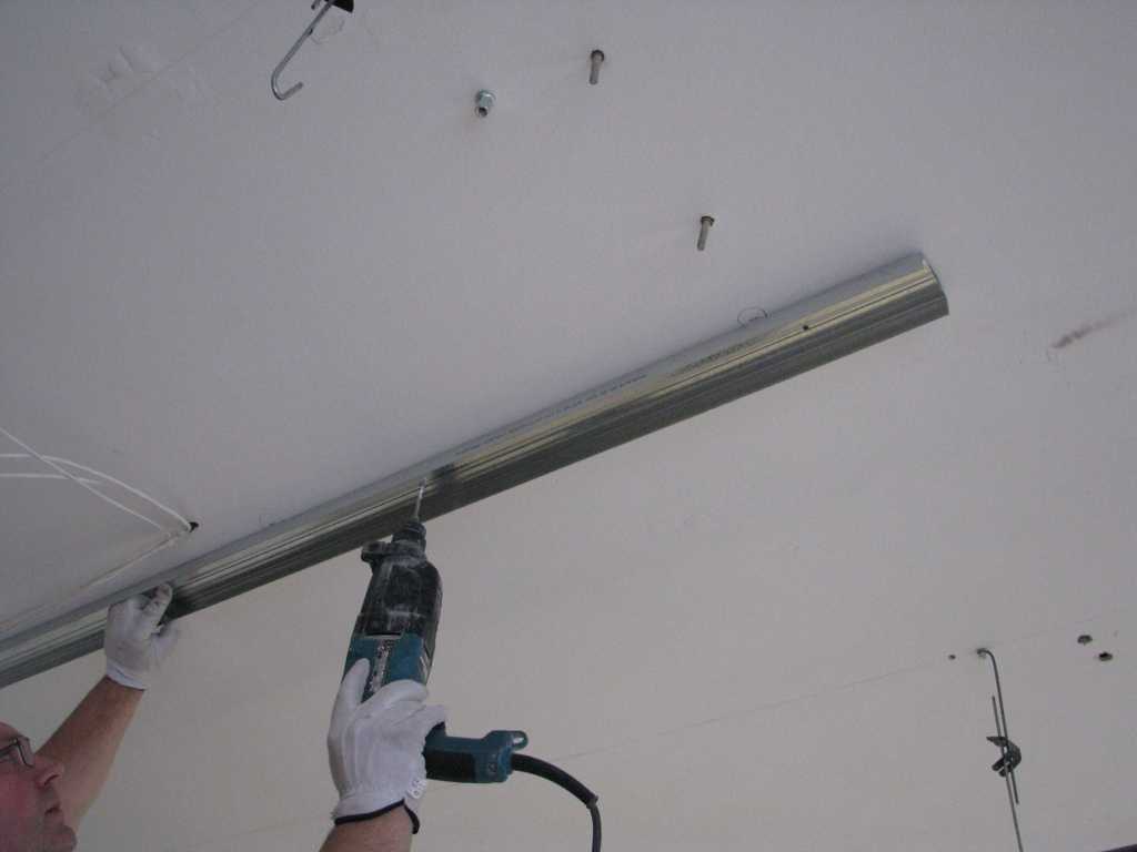 Потолок из гипсокартона своими руками: инструкция по монтажу и видео