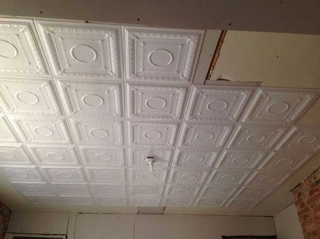 Бесшовная потолочная плитка (39 фото): виды 3d покрытий для потолка без швов, инжекционные модели, отзывы