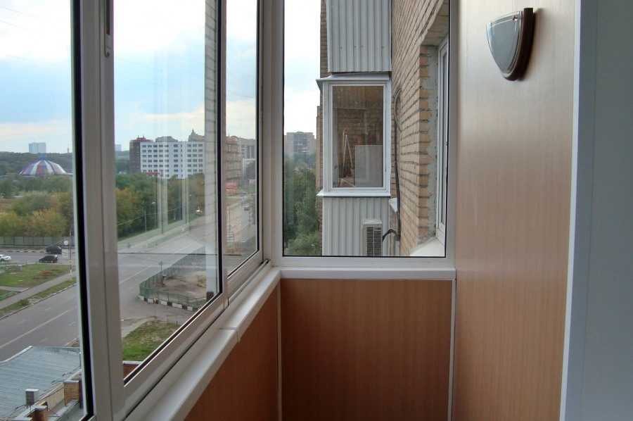 Балкон с выносом по подоконнику: разварка каркаса для балкона с выносом