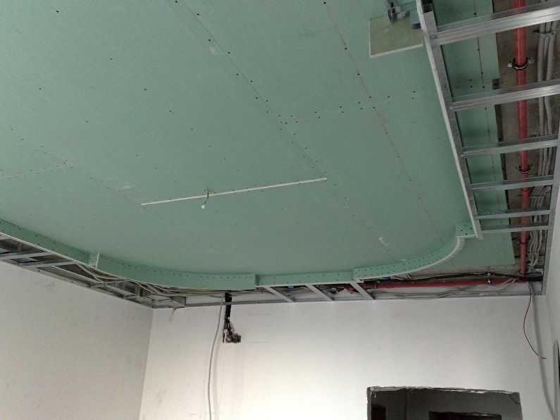 Технология монтажа гипсокартона на потолок два слоя