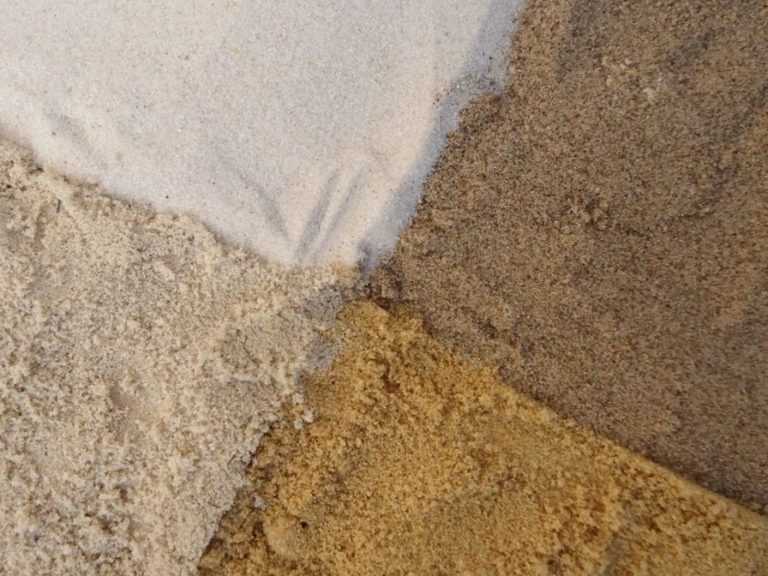 Что лучше использовать для бетона — песок или отсев?