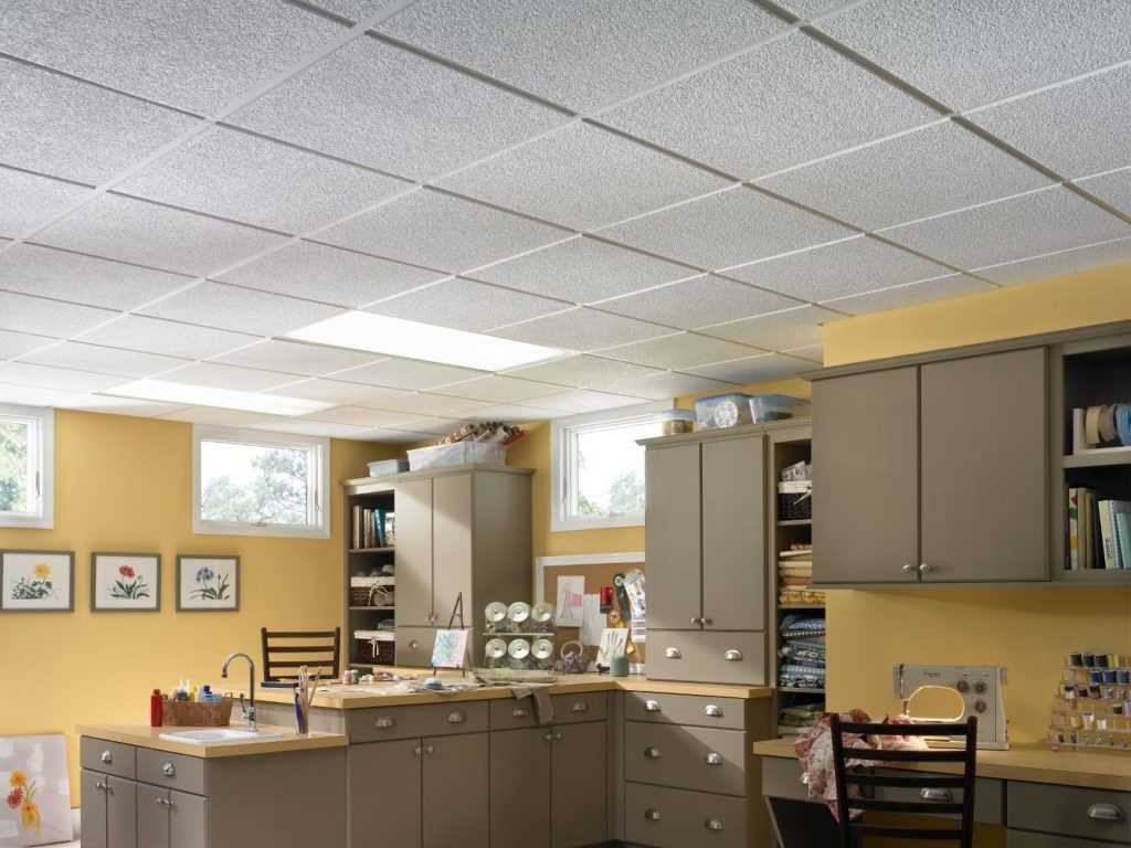 Ремонт потолка на кухне своими руками — как сделать потолок, чем отремонтировать