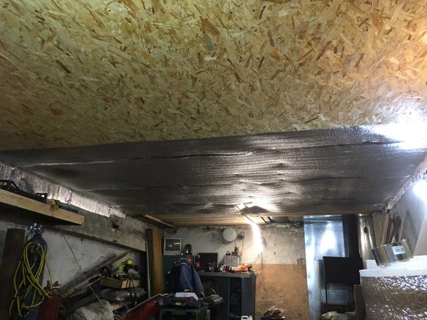 Утепление потолка в частном доме с холодной крышей: какой материал выбрать