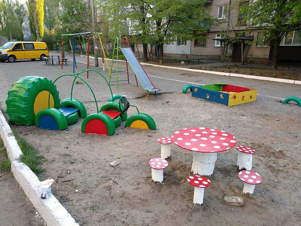 Детская площадка своими руками: из подручных материалов, идеи