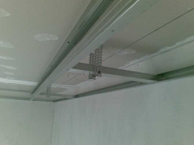 Натяжные потолки с гипсокартоном (74 фото): короб из гипсокартона, натяжной потолок на гипсокартонные стены
