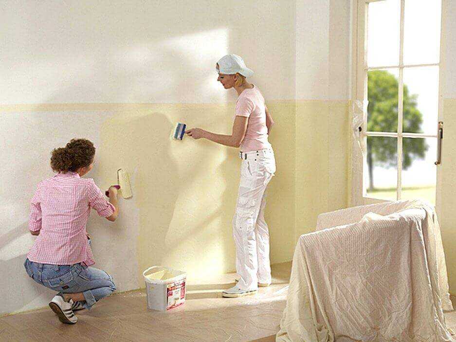 Дельные рекомендации о том, как снять водоэмульсионную краску с потолка