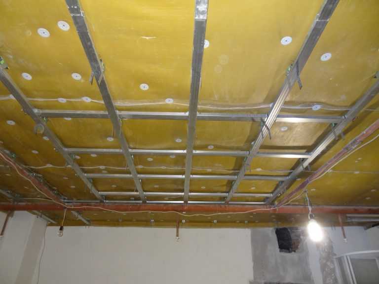 Звукоизоляционные панели для потолка и стен: плюсы и минусы